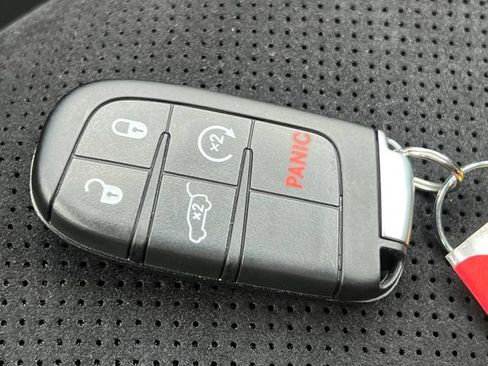 Used 2025 Dodge Durango R/T AWD/4WD image 40