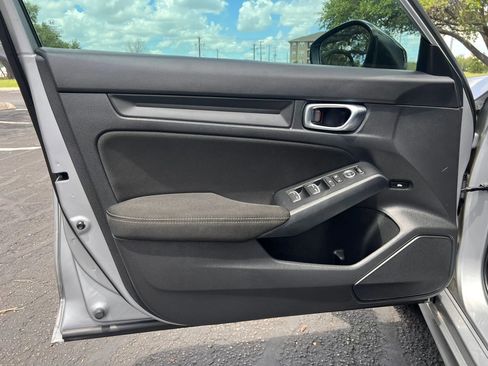 Used 2022 Honda Civic Sport image 13