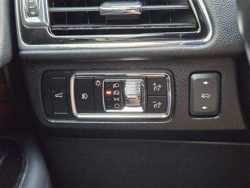 Used 2023 Lincoln Navigator Reserve image 20