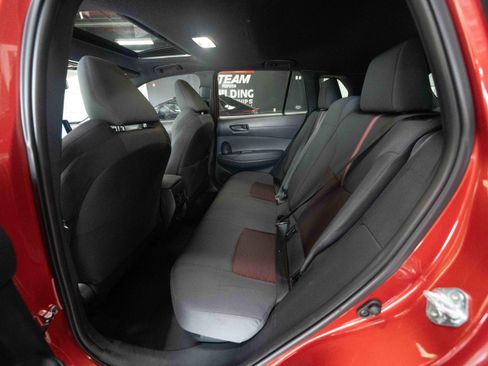 Used 2025 Toyota Corolla Cross AWD Hybrid w/ Moonroof Package image 23