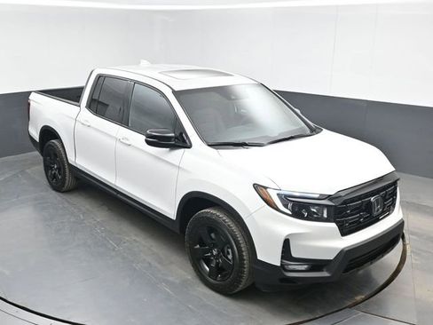 New 2026 Honda Ridgeline Black Edition image 13