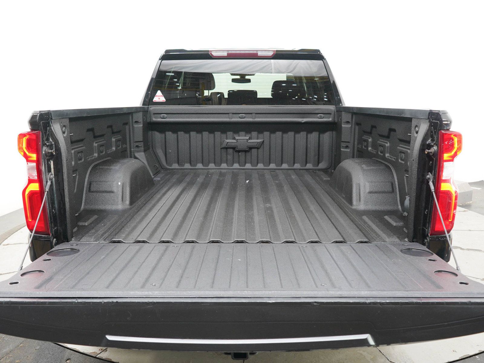 Used 2021 Chevrolet Silverado 1500 Custom w/ LPO, Dark Essentials Package AWD/4WD image 33