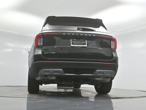 New 2025 Ford Explorer Active w/ Active Comfort Package image 34