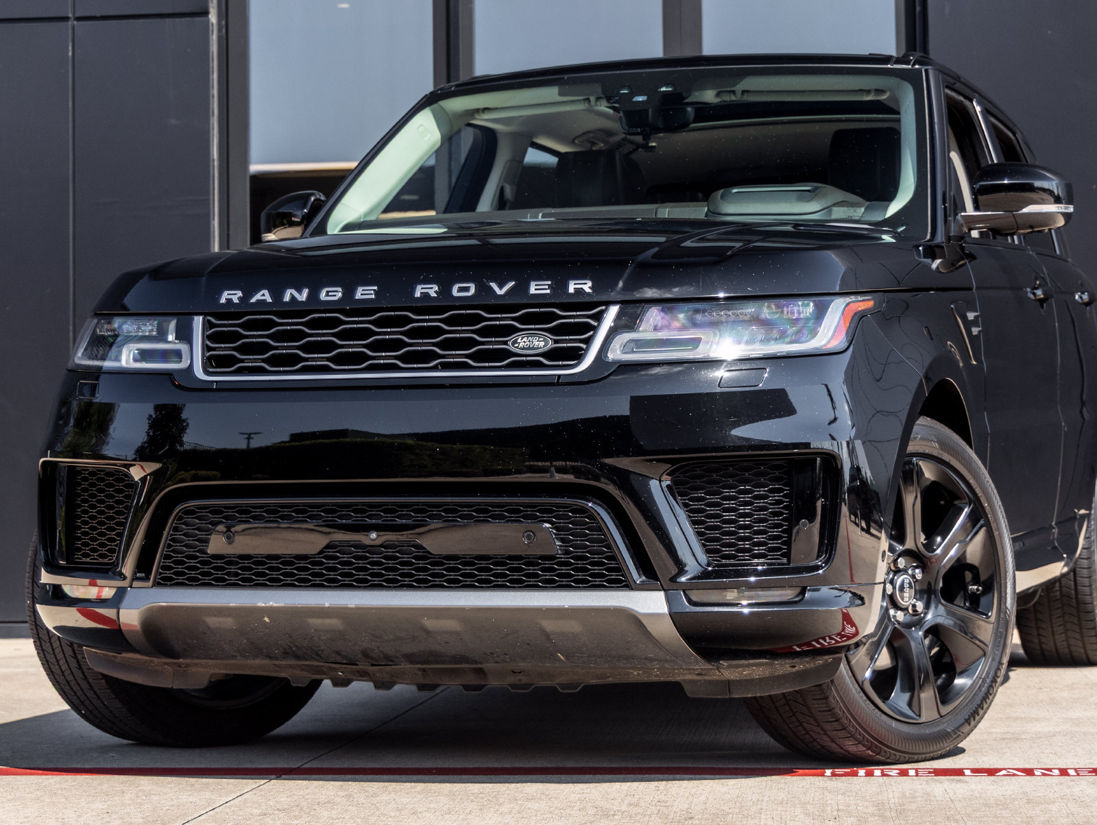 Used 2020 Land Rover Range Rover Sport HSE AWD/4WD image 3