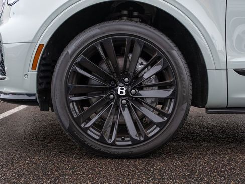 Used 2023 Bentley Bentayga Speed AWD/4WD image 6