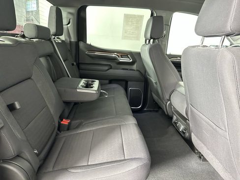 Used 2024 GMC Sierra 1500 Elevation w/ LPO, Elevation Black Package AWD/4WD image 27