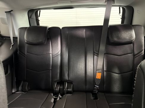 Used 2018 Cadillac Escalade Premium Luxury AWD/4WD image 19