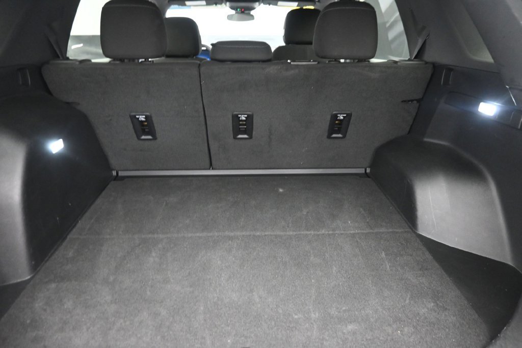 Used 2025 Chevrolet Equinox LT AWD/4WD image 11