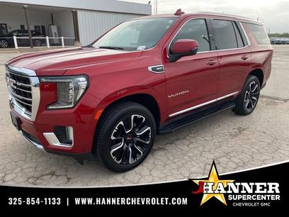 Used 2022 GMC Yukon SLT w/ SLT Premium Package