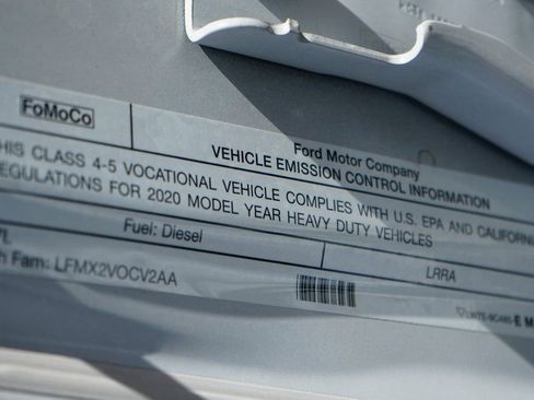 Used 2020 Ford F550 2WD Crew Cab Super Duty w/ XLT Value Package image 17