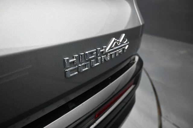 Used 2026 Chevrolet Traverse High Country w/ LPO, Floor Liner Package AWD/4WD image 10