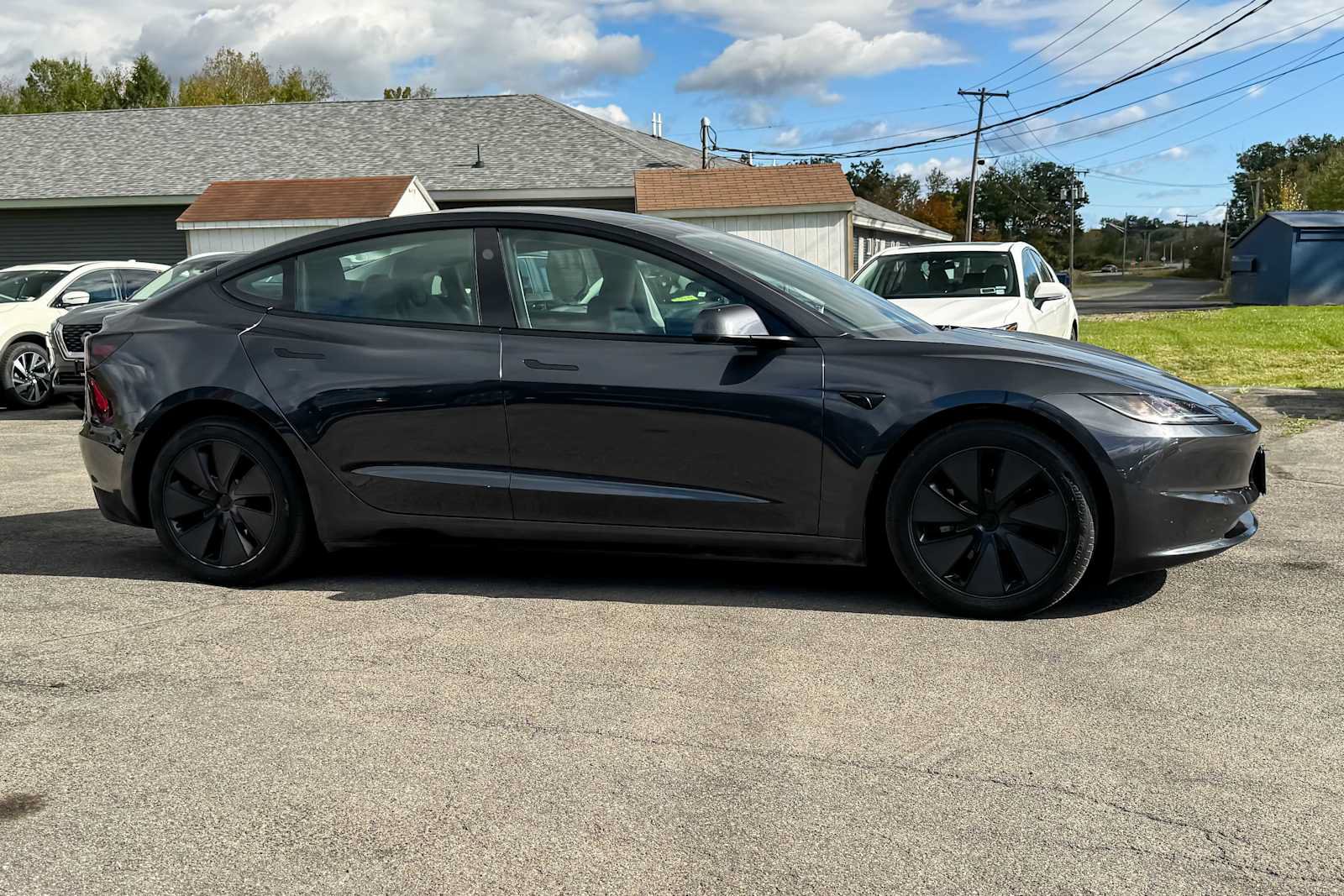 Used 2025 Tesla Model 3 Long Range AWD/4WD image 2