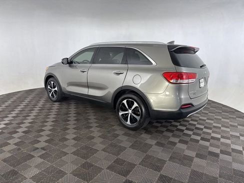 Used 2016 Kia Sorento EX image 9