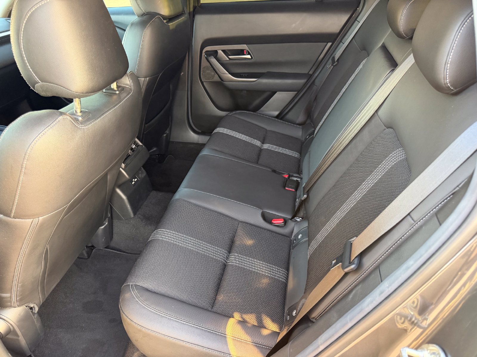 Used 2024 MAZDA CX-50 AWD 2.5 S w/ Select Package image 23