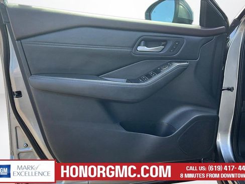 Used 2022 Nissan Rogue SL w/ SL Premium Package FWD image 20