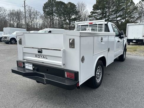 New 2024 Ford F250 XL w/ XL Chrome Package RWD image 7