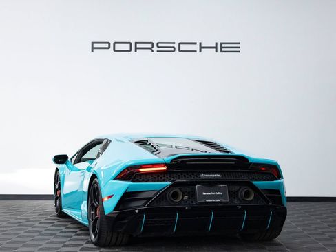 Used 2020 Lamborghini Huracan EVO AWD/4WD image 3