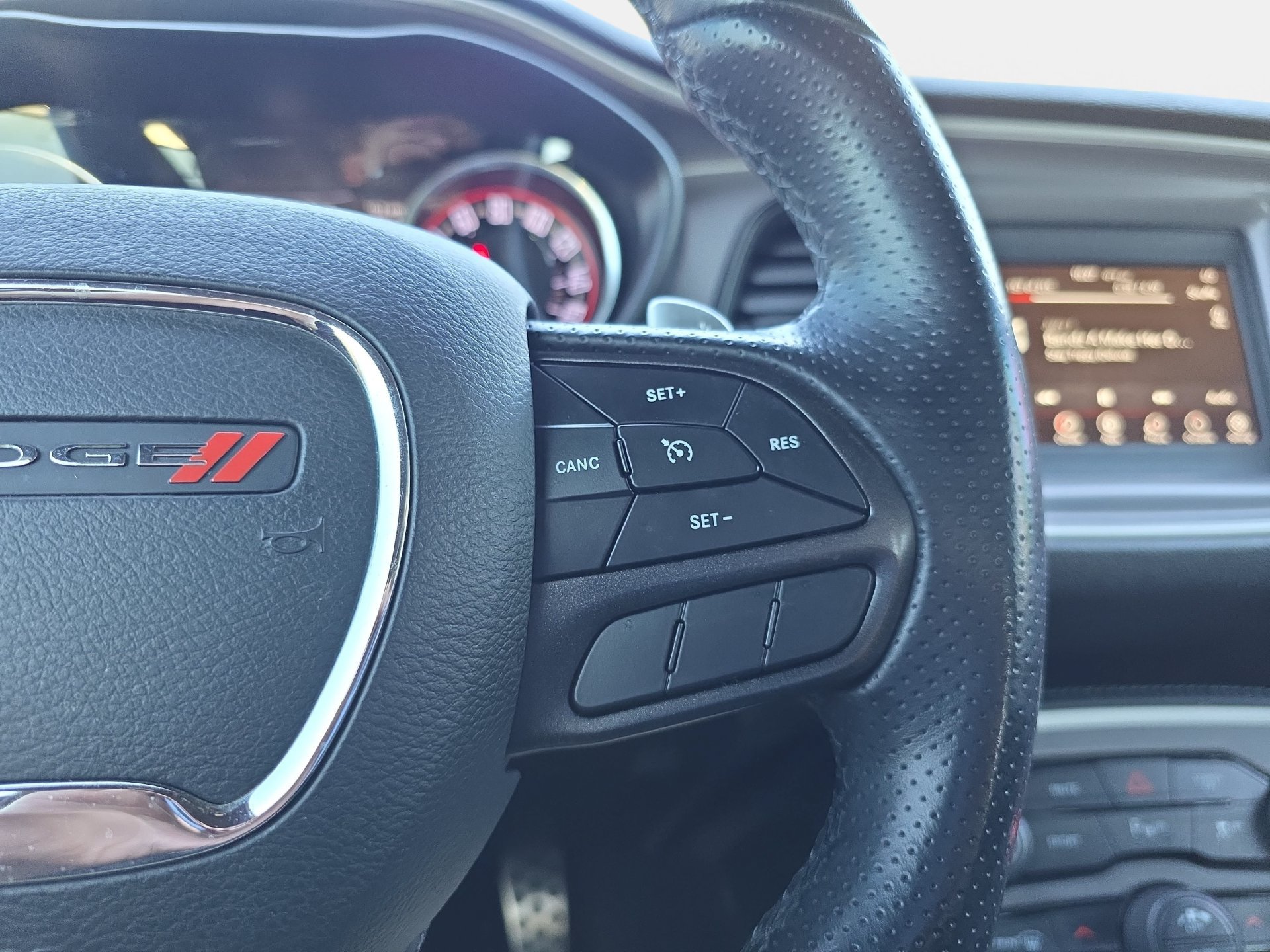 Used 2022 Dodge Challenger R/T RWD image 17