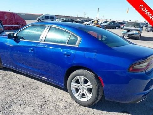 Used 2020 Dodge Charger SXT image 3