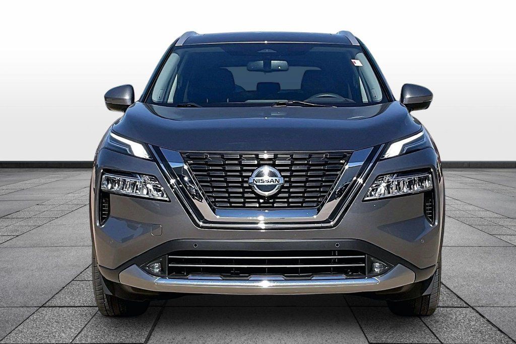 Used 2021 Nissan Rogue Platinum AWD/4WD image 3