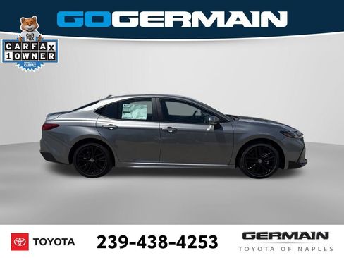 Used 2026 Toyota Camry SE FWD image 9