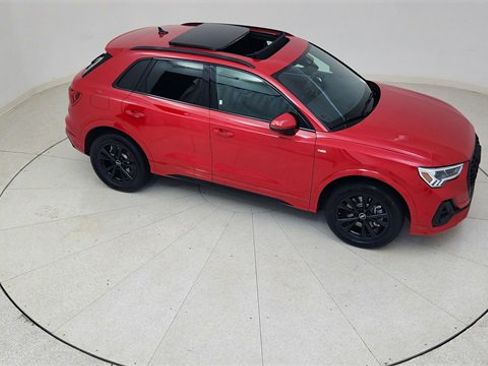 Used 2023 Audi Q3 2.0T Premium Plus w/ Premium Plus Package image 78