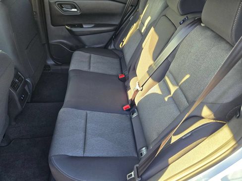 Used 2026 Nissan Rogue SV FWD image 13
