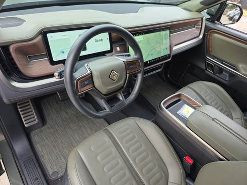 Used 2023 Rivian R1S Launch Edition Quad AWD/4WD image 17