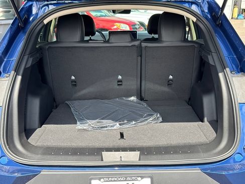 New 2025 VinFast VF 8 Eco AWD/4WD image 11