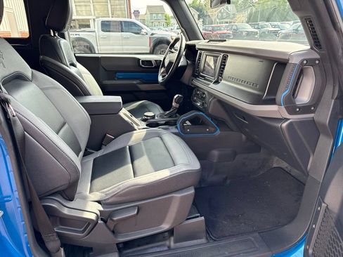 Used 2022 Ford Bronco Black Diamond AWD/4WD image 11