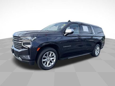Used 2023 Chevrolet Suburban Premier RWD image 1