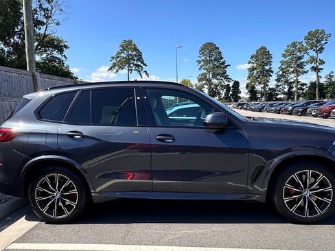 Used 2022 BMW X5 xDrive40i w/ M Sport Package AWD/4WD image 4