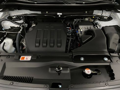 New 2026 Mitsubishi Eclipse Cross LE image 10