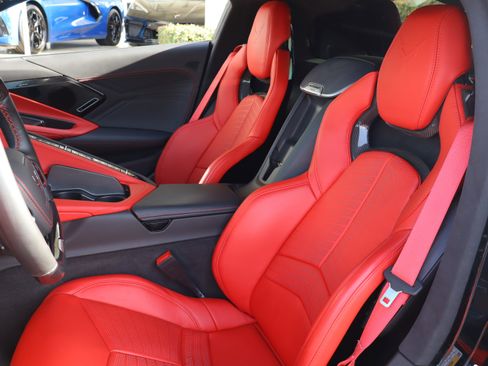 Used 2023 Chevrolet Corvette Z06 w/ Z07 Performance Package image 17