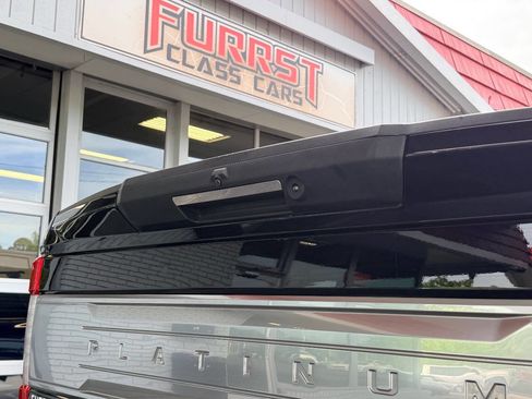 Used 2019 Ford F250 Platinum w/ Platinum Ultimate Package image 9