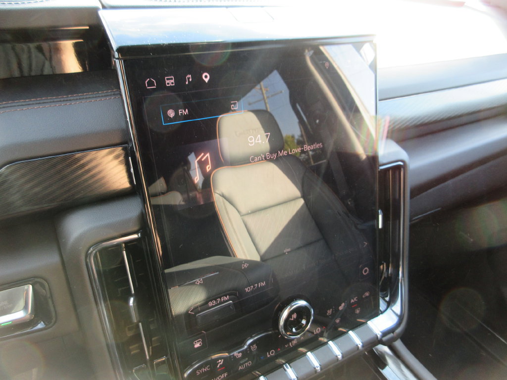 Certified 2026 GMC Yukon AT4 w/ AT4 Premium Plus Package AWD/4WD image 34