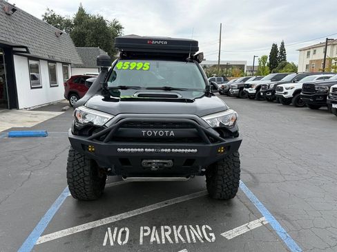 Used 2018 Toyota 4Runner TRD Pro AWD/4WD image 2
