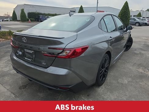 Used 2026 Toyota Camry SE image 9