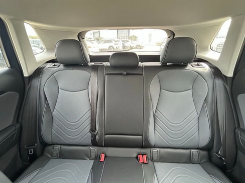 New 2026 Volkswagen Tiguan SE image 28