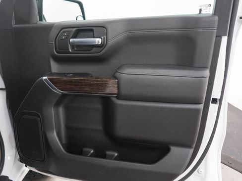 Used 2022 GMC Sierra 1500 Elevation AWD/4WD image 12