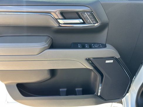 Used 2024 Chevrolet Silverado 1500 ZR2 w/ Technology Package image 16