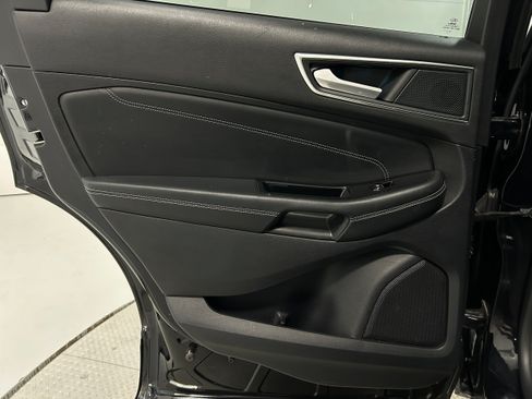 Used 2020 Ford Edge Titanium w/ Equipment Group 301A AWD/4WD image 29