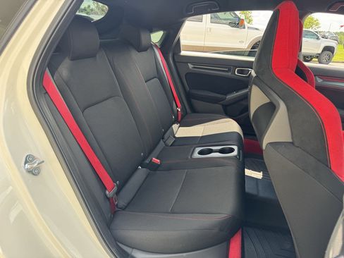 Used 2025 Honda Civic Type R image 13