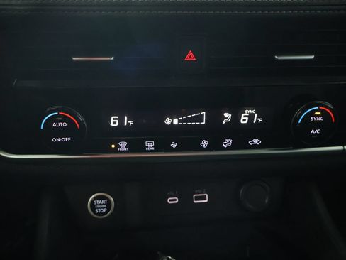 Used 2023 Nissan Rogue SV AWD/4WD image 25