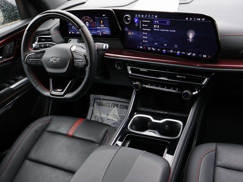 Certified 2024 Chevrolet Traverse RS image 16