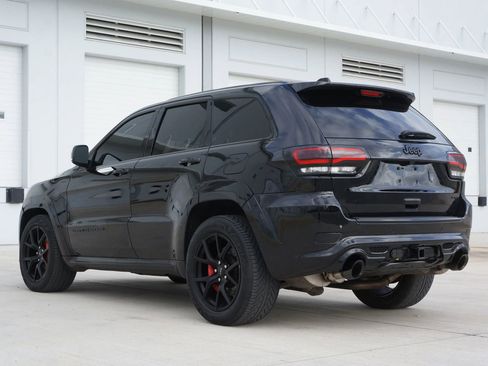 Used 2020 Jeep Grand Cherokee SRT image 8