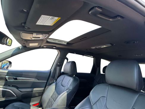 Used 2025 Kia Telluride EX X-Line AWD/4WD image 11