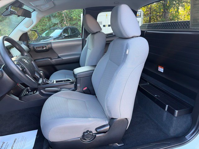Used 2021 Toyota Tacoma SR AWD/4WD image 17