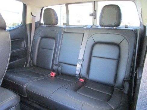 Used 2016 GMC Canyon SLT image 28