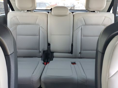 New 2025 Lincoln Navigator L Reserve image 32